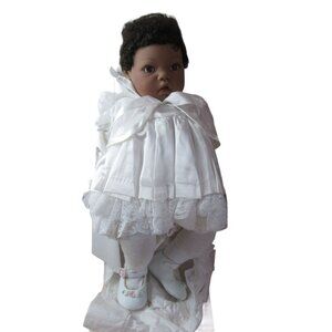Lee Middleton Doll - 20" Vinyl Angel Baby African American Model 00241